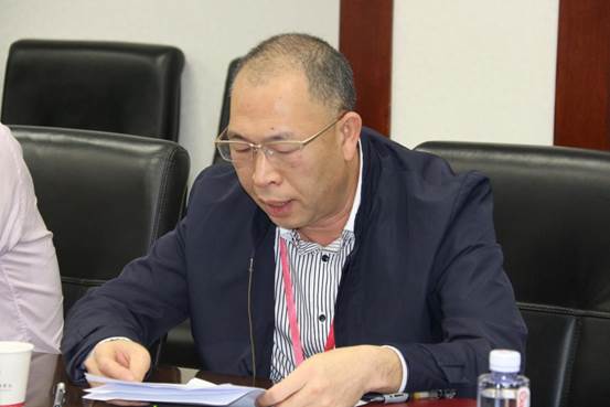 說明: 深圳職業(yè)技術(shù)學(xué)院黨委副書記、紀委書記楊平現(xiàn)場致辭